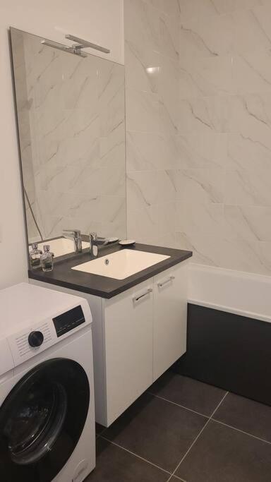 Appartement Chic 5 Min Disneyland/Vallee Village Serris Bagian luar foto